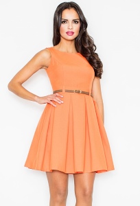 Летнее платье оранжевого цвета Figl M083