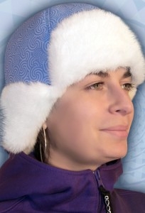 Зимняя женская шапка