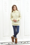 Женский свитер молочного цвета Andovers Z284