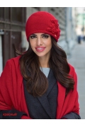 Красная шапка Kamea Nora