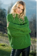 Теплый свитер зелёного цвета Fobya F605