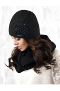Женская шапка по голове чёрного цвета Kamea Corato
