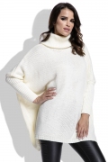 Теплый свитер с высоким воротом молочного цвета Fimfi I217