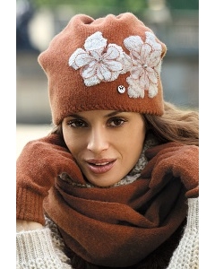 Красивая женская шапка Kamea Inez-Medium