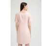 Розовое платье из ткани Шанель.
