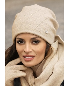 Женская шапка бежевого цвета Kamea Rafaela
